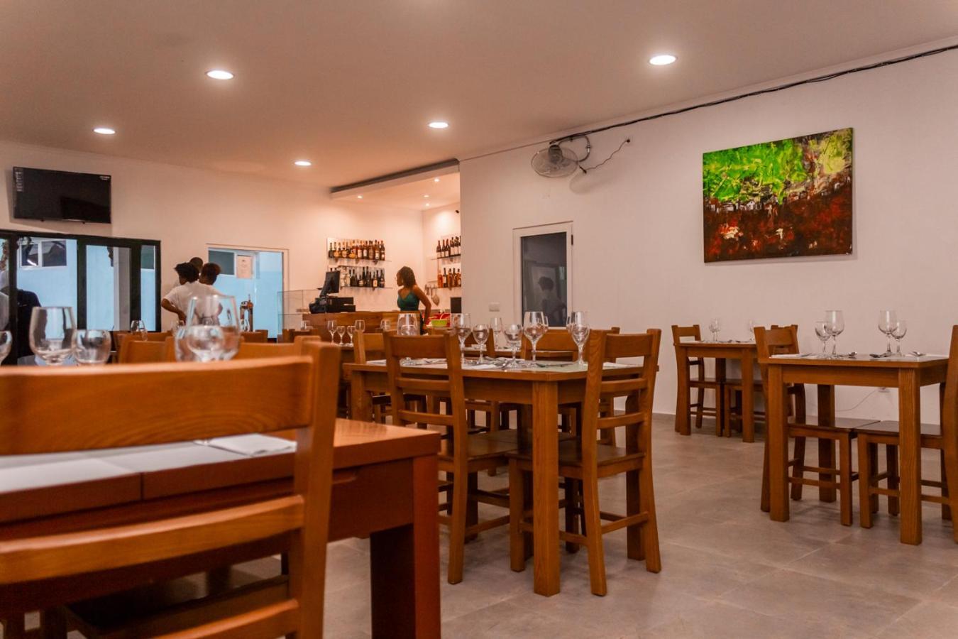 Hotel Vitoria Sao Tomé Kültér fotó