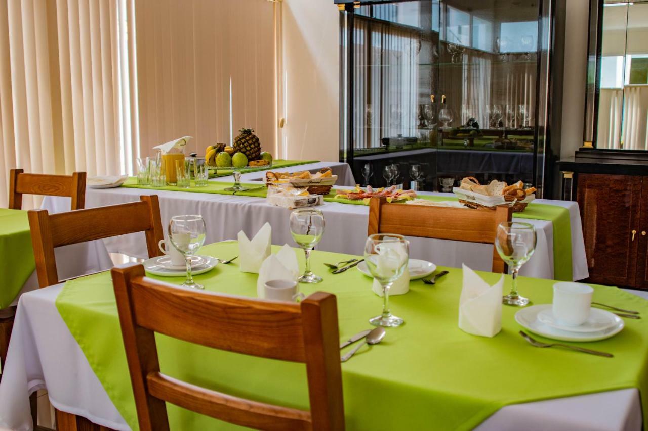 Hotel Vitoria Sao Tomé Kültér fotó